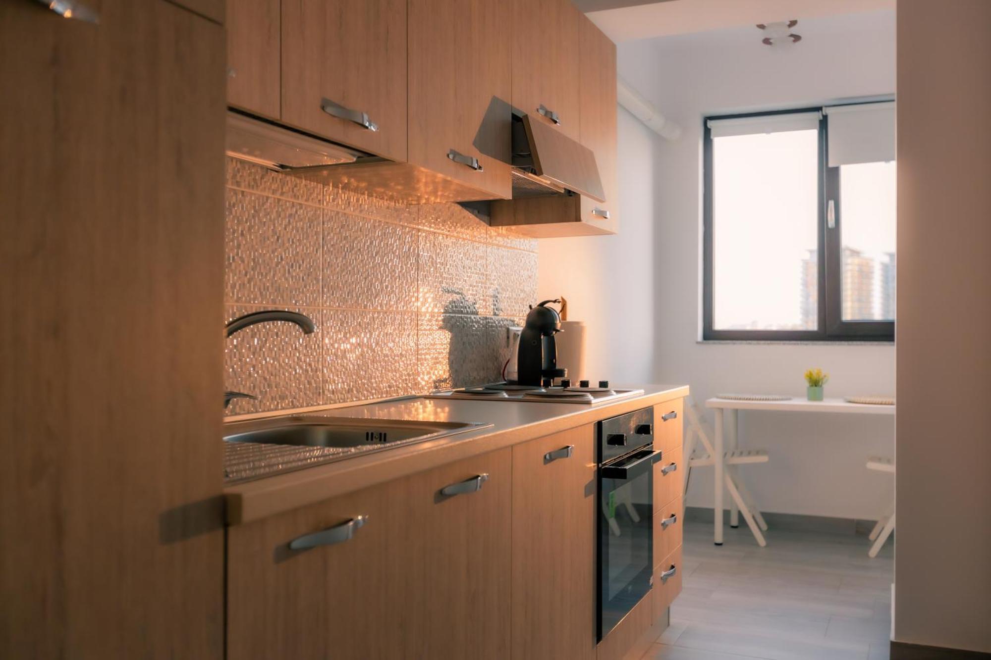 Sunset Apartment - Central Apt With Rooftop Garden Bucarest Extérieur photo